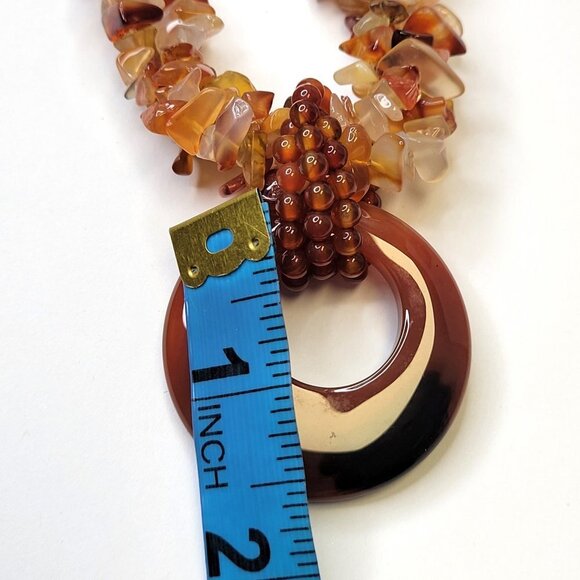 Carnelian Fashion Chips Necklace with Round Pendant - Picture 11 of 14